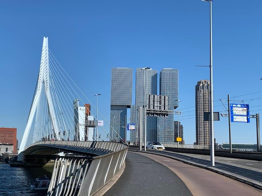 Appartement Stunning View Apt Free Parking à Rotterdam Extérieur photo