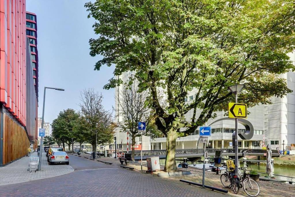Appartement Stunning View Apt Free Parking à Rotterdam Extérieur photo