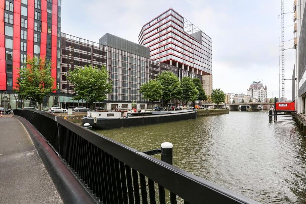 Appartement Stunning View Apt Free Parking à Rotterdam Extérieur photo