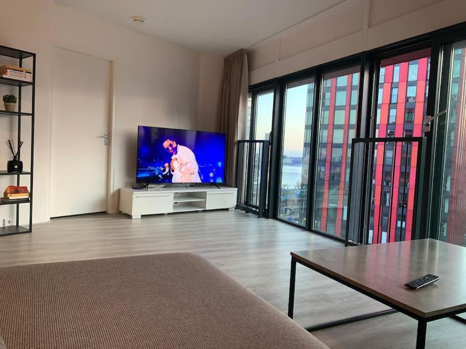 Appartement Stunning View Apt Free Parking à Rotterdam Extérieur photo