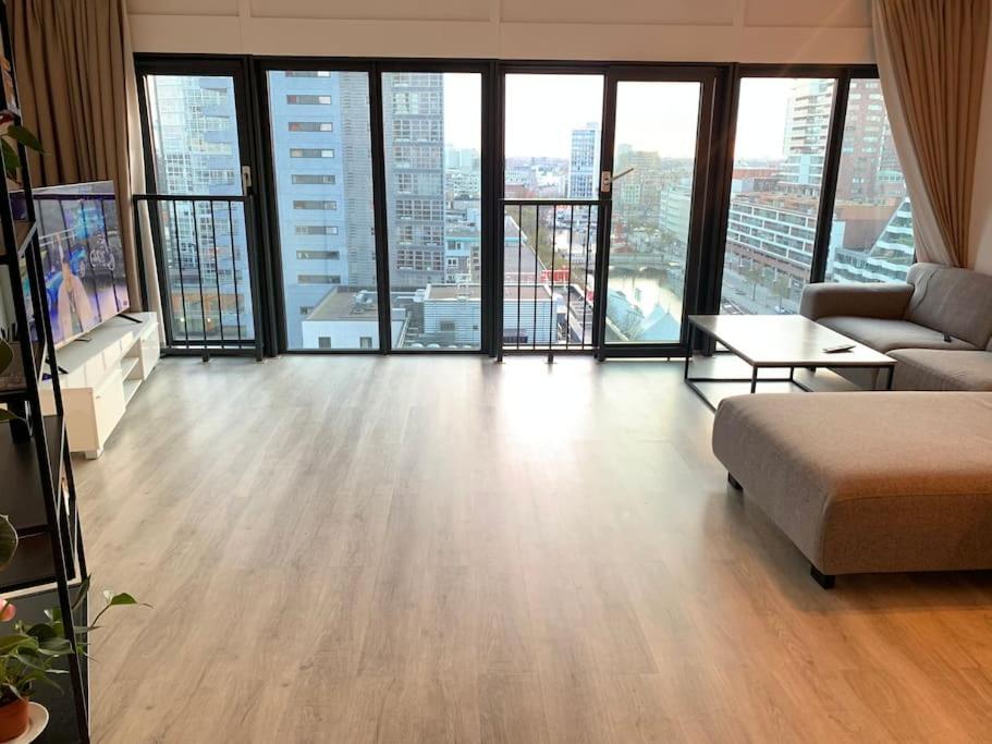 Appartement Stunning View Apt Free Parking à Rotterdam Extérieur photo