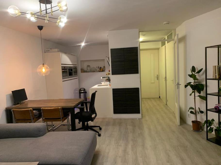 Appartement Stunning View Apt Free Parking à Rotterdam Extérieur photo
